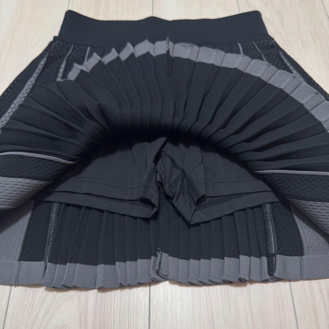 新品 アディダス セットアップ ゴルフ セーター プリーツスカート ブラック S