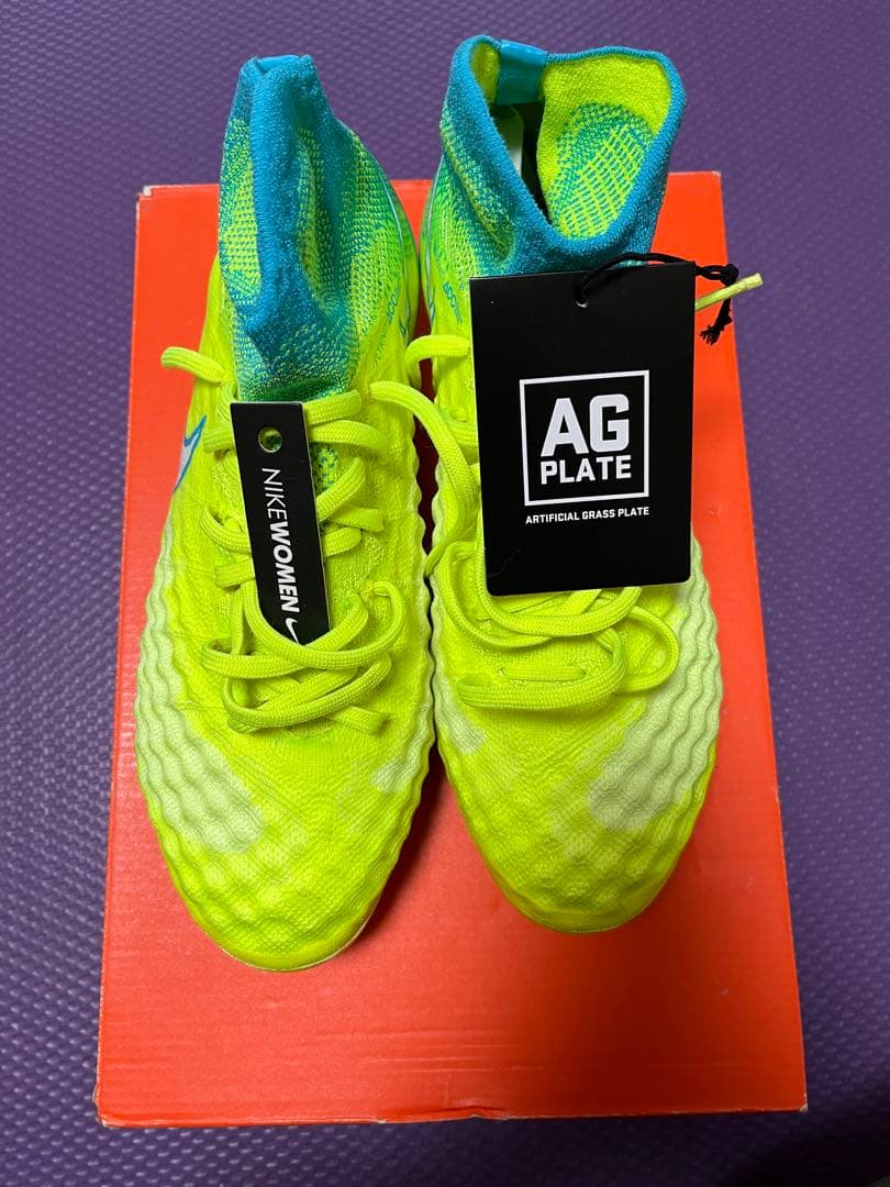 ナイキ　マジスタオブラ　レアサッカースパイク　25cm