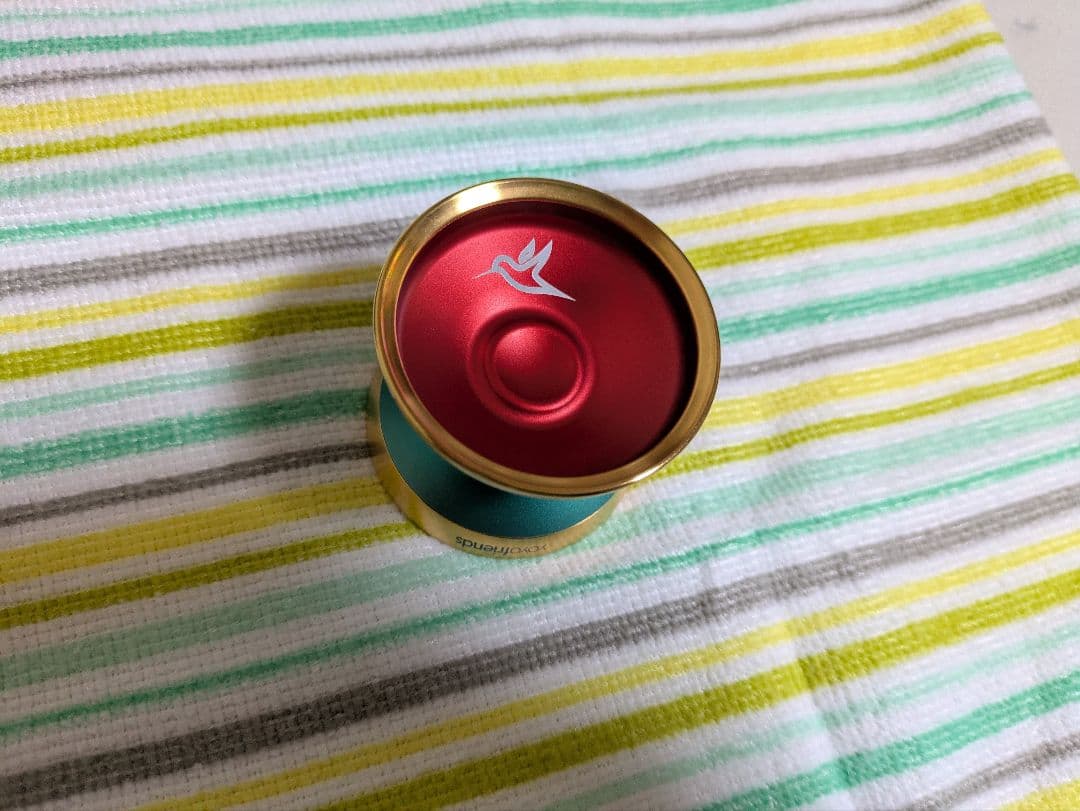 ハミングバード hummingbird ヨーヨーレッド/グリーン/ゴールドリム