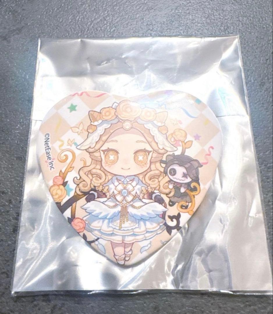 第五人格 4周年 スイパラ コラボ ハート型缶バッジ 少女 記憶