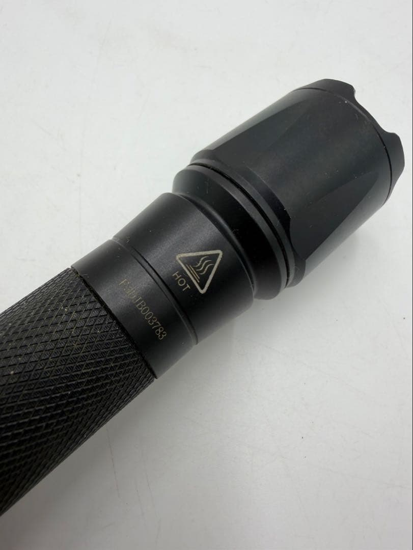 FENIX TK15 ライト