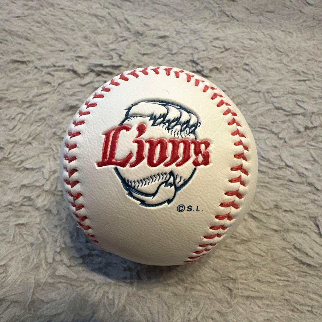 ライオンズ KEN TOGAME 初勝利 記念ボール