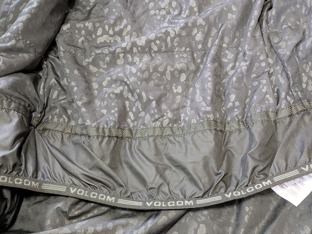 ナ*オ様 VOLCOMボルコム レディーススノーボードスノボースキーウェア　サイ