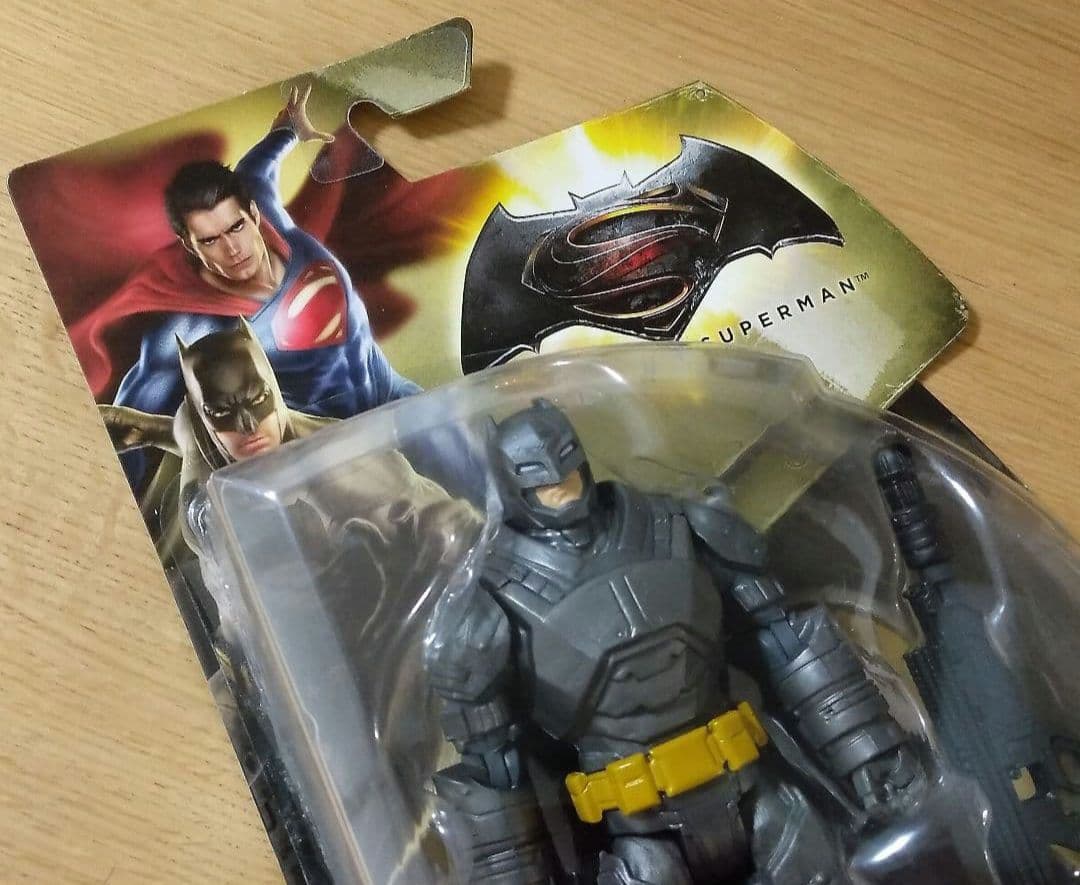 マテル　バットマン　フィギュア　バトルアーマー　アクションフィギュア