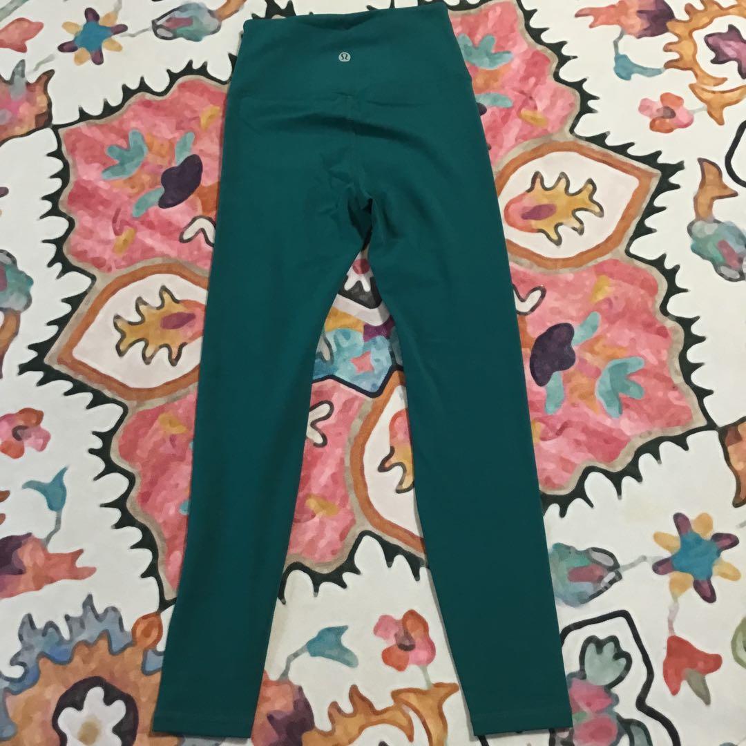 LULULEMON☆ ダークグリーン ハイウエスト レギンス