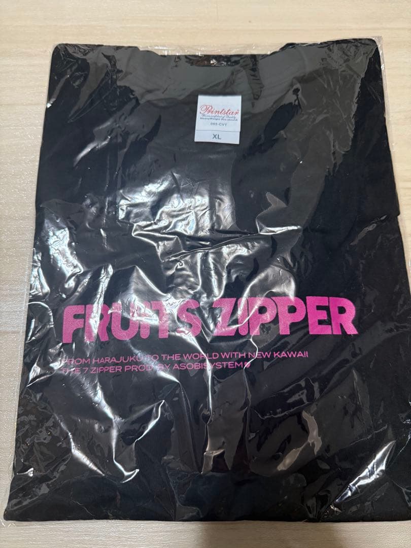 【値段交渉可】FRUITS ZIPPER お披露目ライブ vip特典 Tシャツ