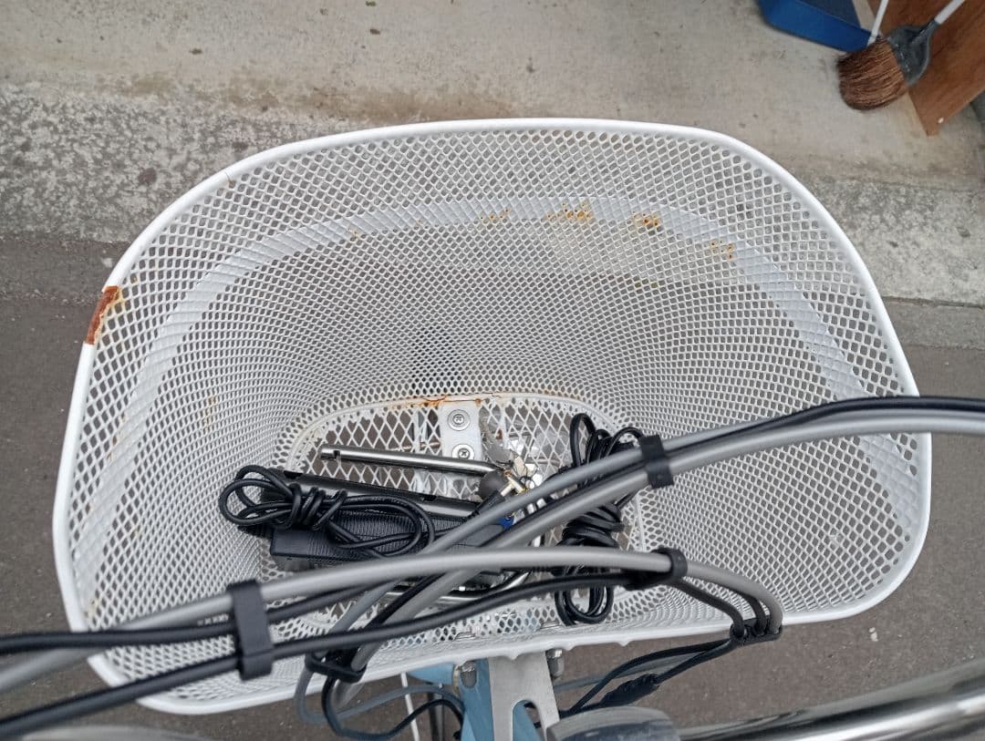 ミムゴ　水色 電動アシスト三輪車　一回3時間充電で25km走行可能