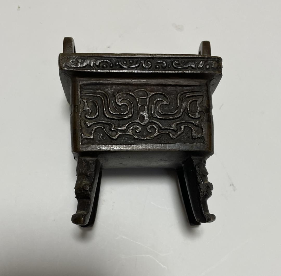 古銅　向獅子香炉　古紋様の彫刻　古美術品　仏具　アンティーク　インテリア・置物