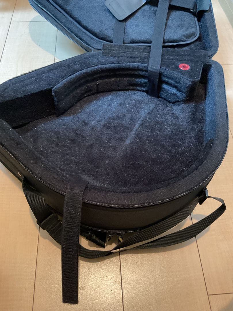 美品/フレンチホルン　ベルカットモデル用ホルンケース