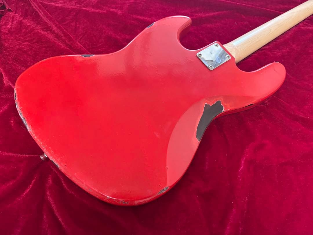 ジャズベース　マルチレイヤーカラー　ラッカーフィニッシュ　ハードレリック