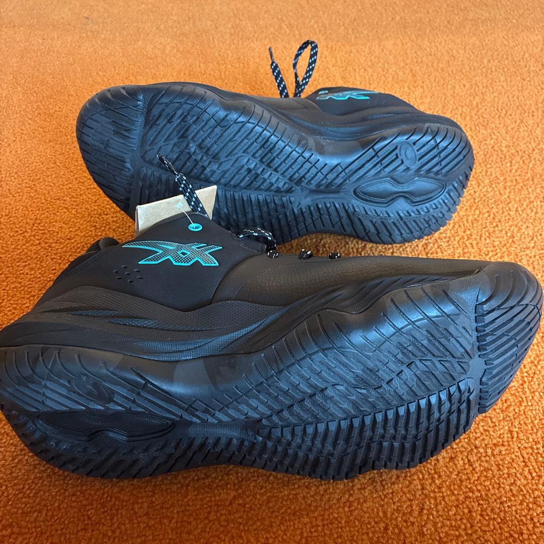 新品未使用ASICS NOVA SURGE LOW26.5 cmアシックスバスケ