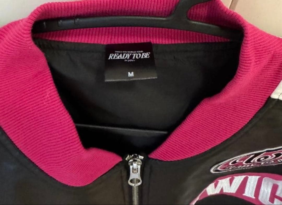 TWICE REDY TO BE 完売　スタジャン