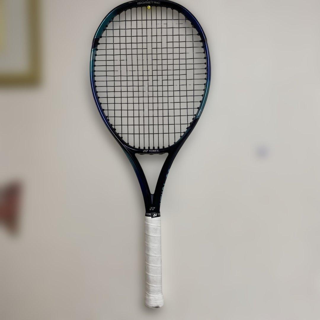 YONEX ezone100 2022年モデル　お値下げ中♪