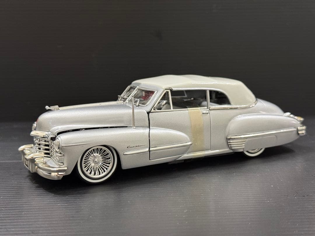 【1947年】キャデラック　ローライダー(新品)【 1/24スケール】JADA