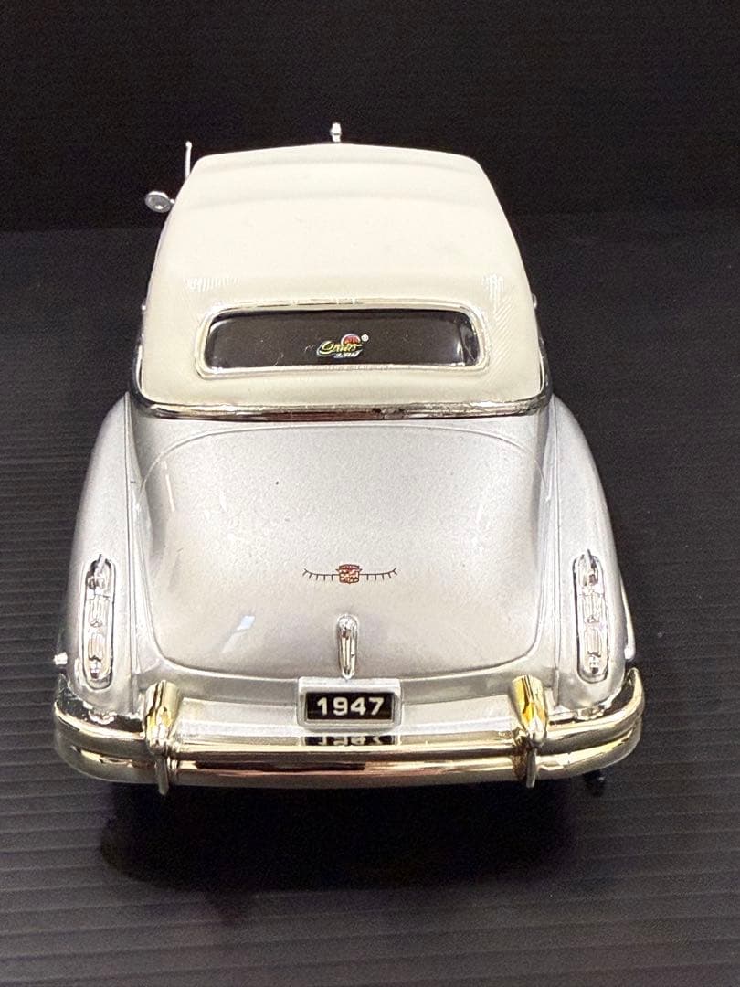 【1947年】キャデラック　ローライダー(新品)【 1/24スケール】JADA
