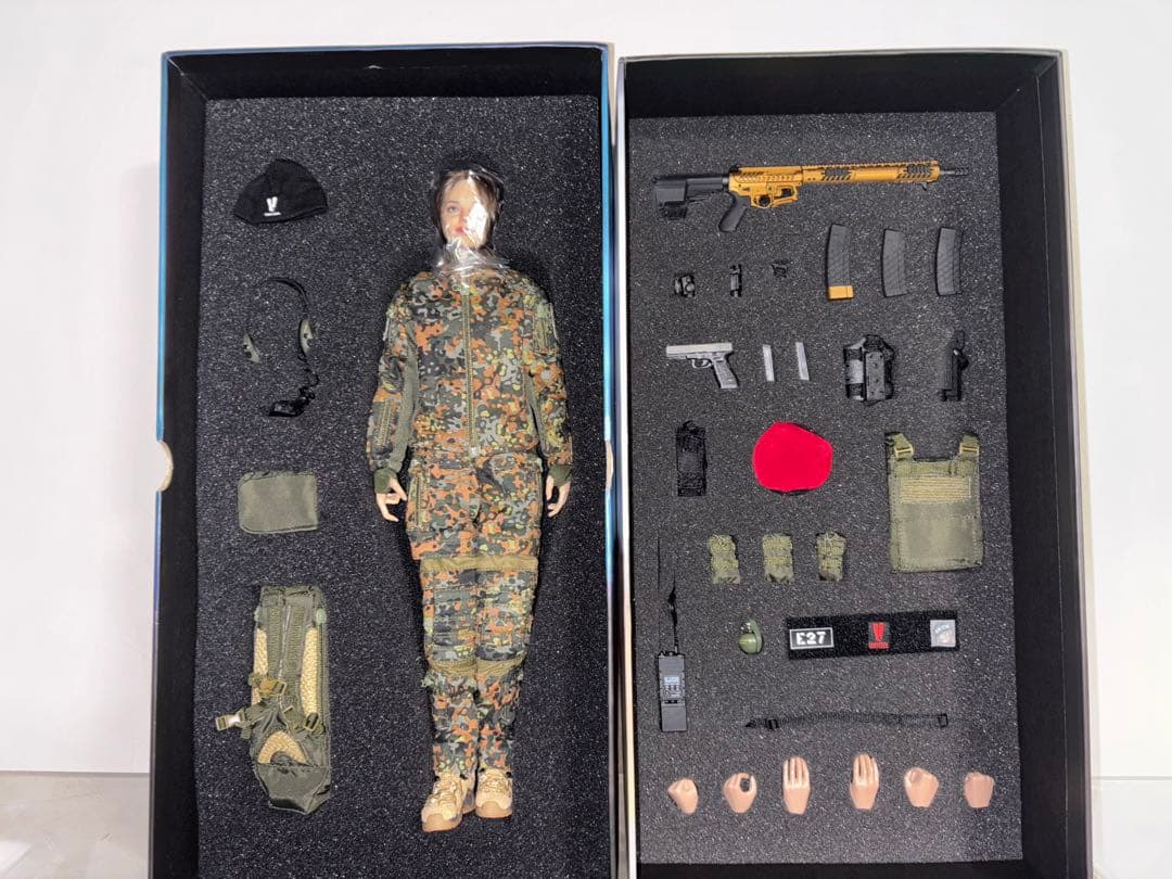 FLECKTARN KERR 1/6スケール女性兵士ミリタリー フィギュア