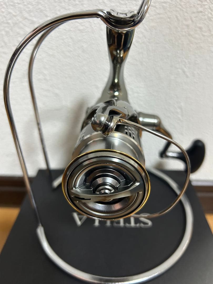 SHIMANO 18 STELLA 3000MHG スピニングリール