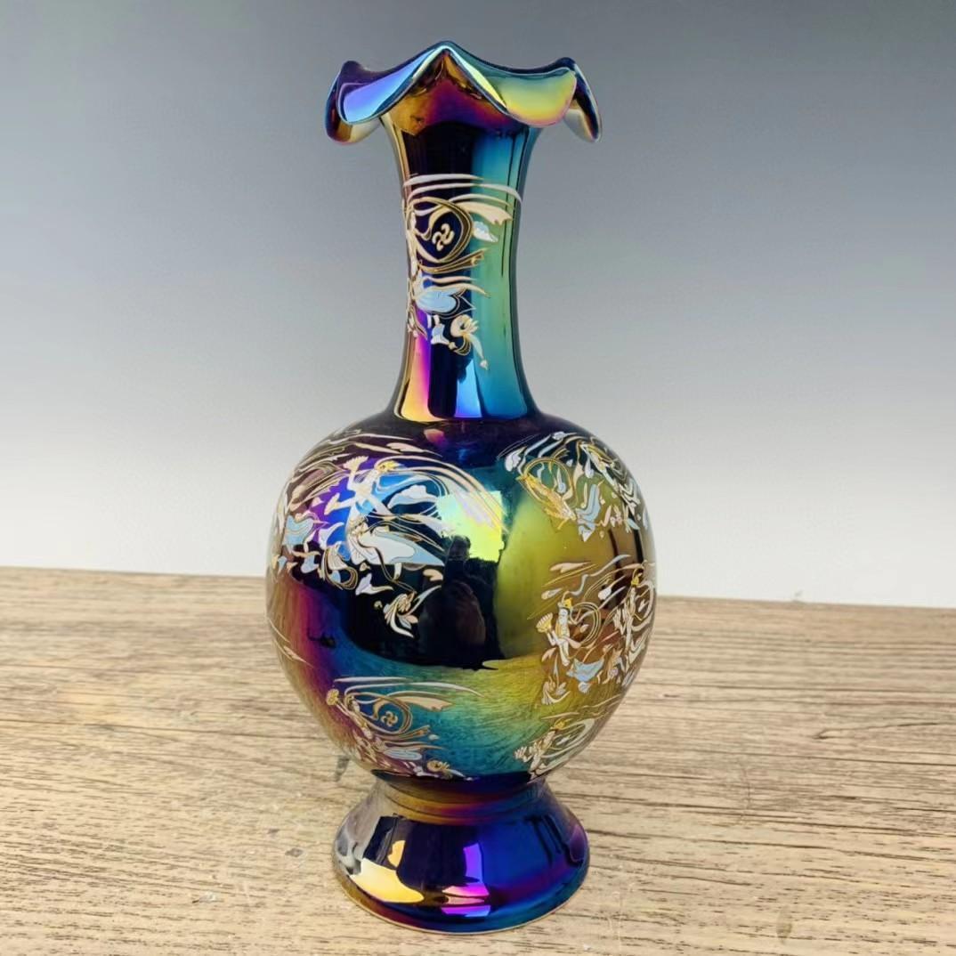 中国古美術・旧蔵の磁器・定瓷七彩飛天紋花口瓶・置物・書道具・茶道具・文房具・賞物