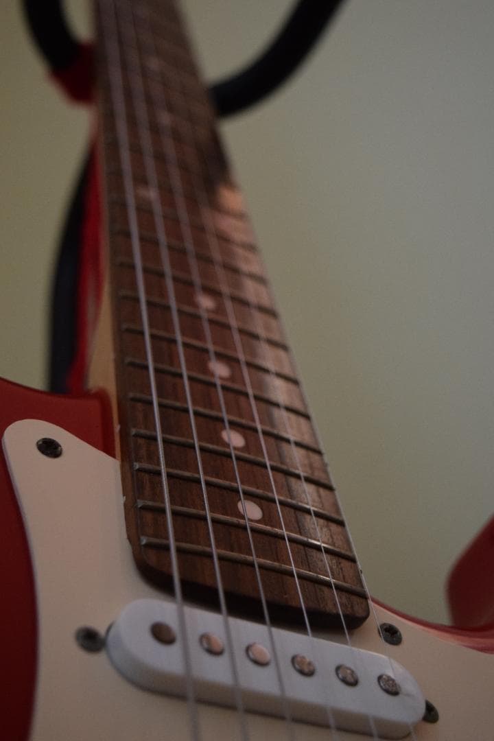 FERNANDES ストラトタイプ 初心者の方にオススメです