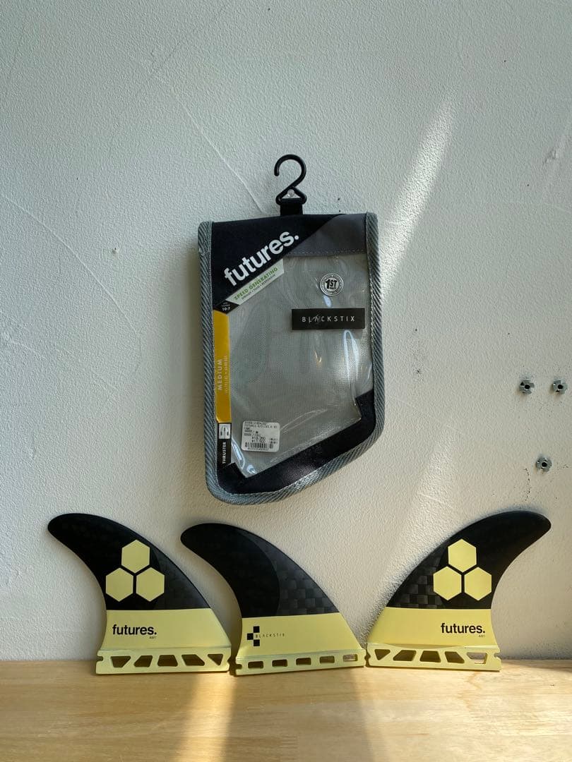 新品GW特価　futures トライフィン Blackstix ケース付き