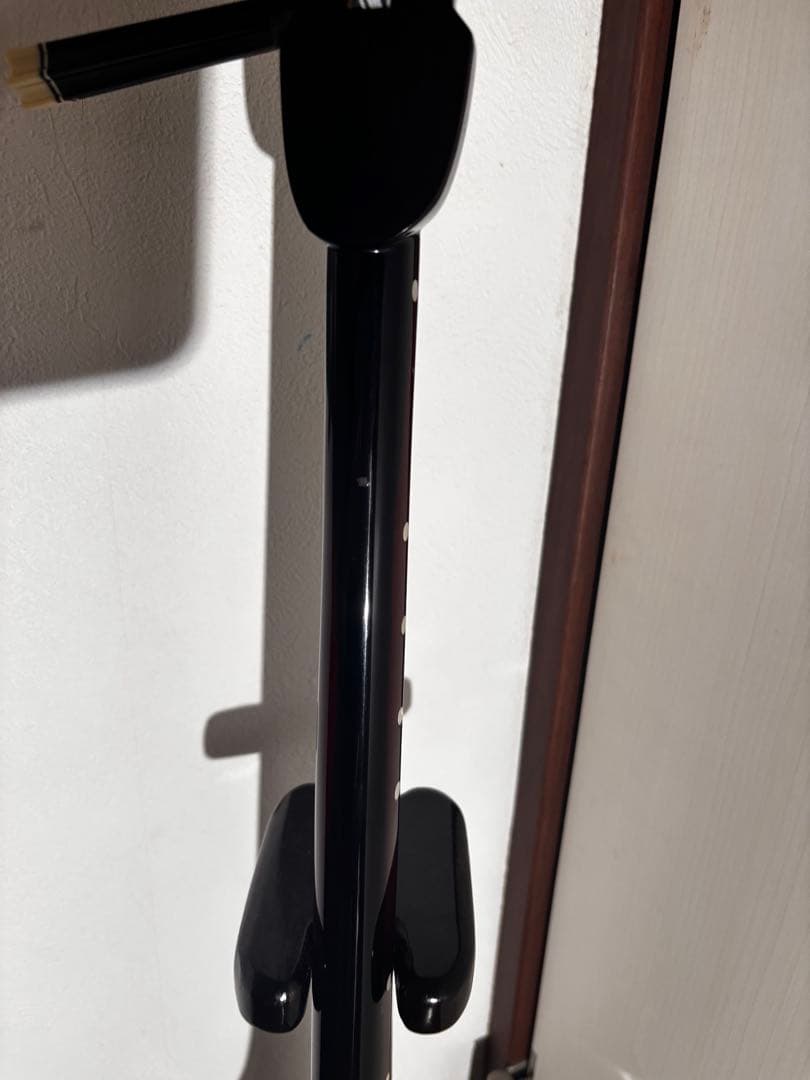 黒木の縞黒材三線