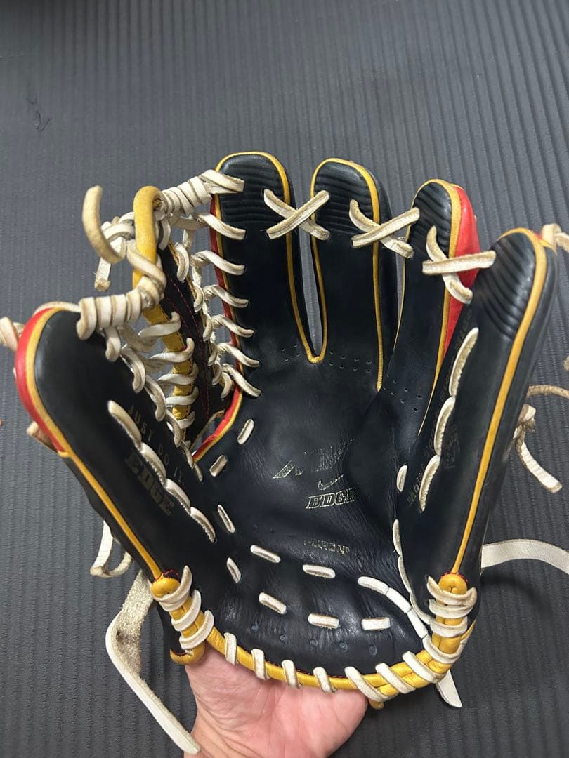 ナイキ　軟式　外野用