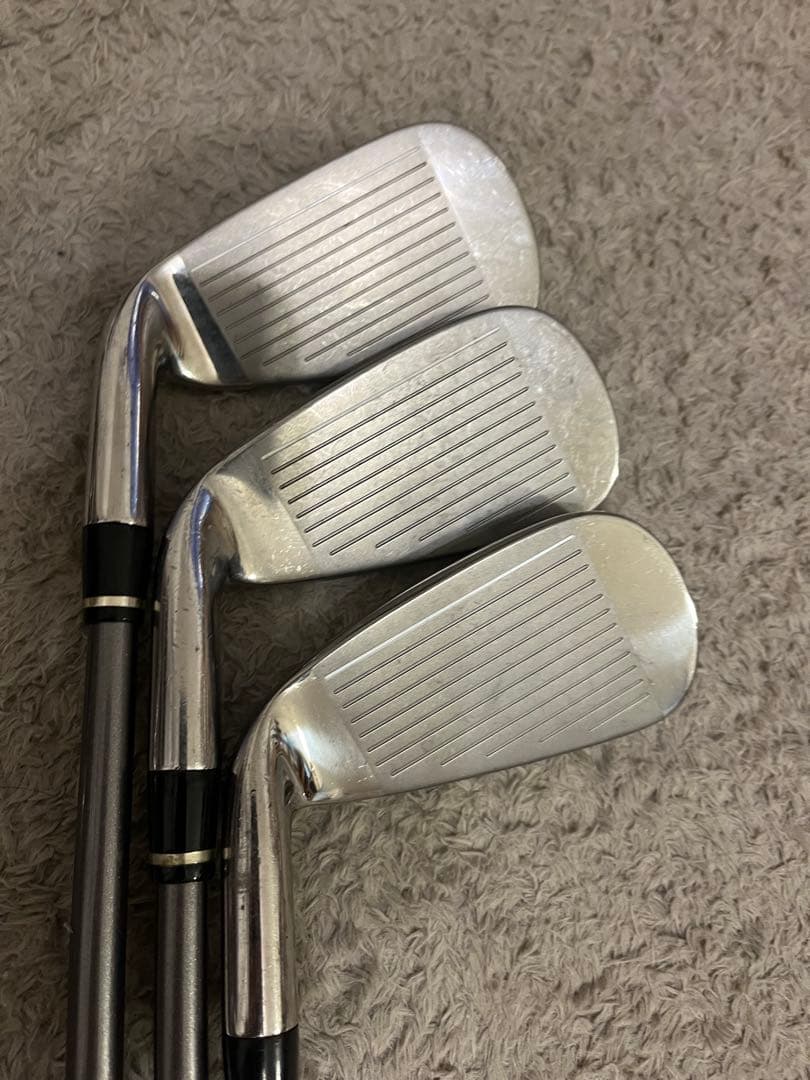 ナイキ【サスクワッチ】アイアンセット7本　ウェッジ付き