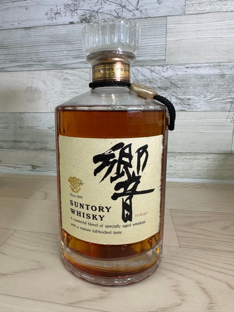 未開栓品　サントリー響（裏ゴールドラベル）ウイスキー
