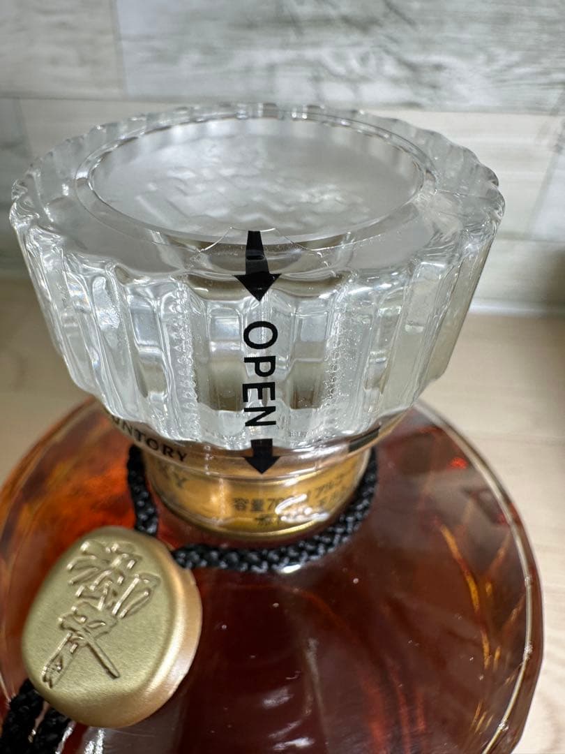 未開栓品　サントリー響（裏ゴールドラベル）ウイスキー