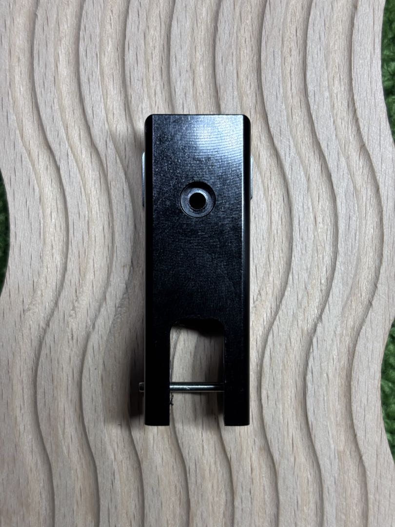 廃盤品　フリーダムアート 東京マルイグロック17/22用アキュコンプA G17