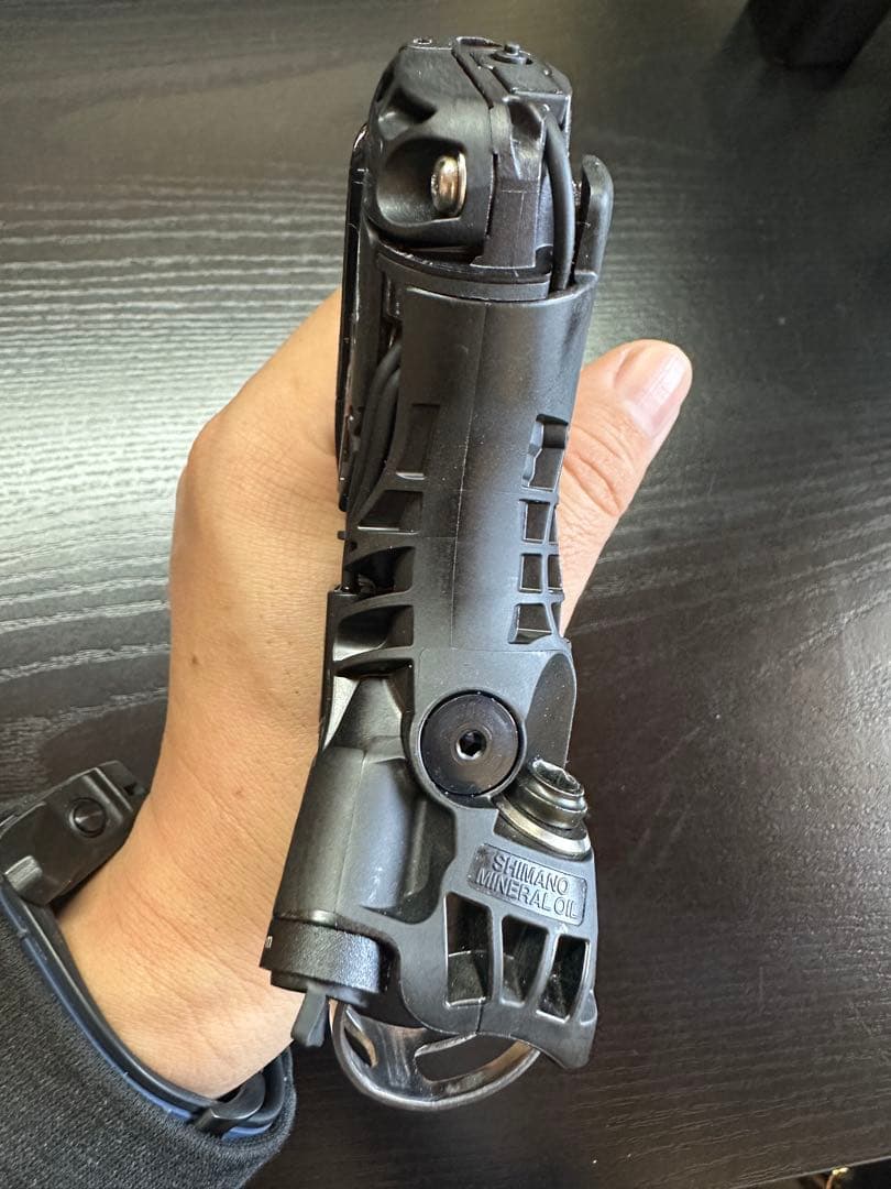 ST-R9270　傷あり　ブラケットカバー新品！