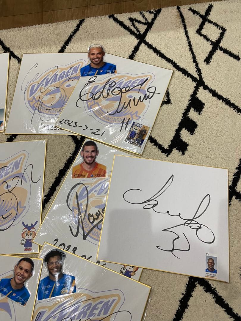 Vファーレン長崎　直筆サイン色紙