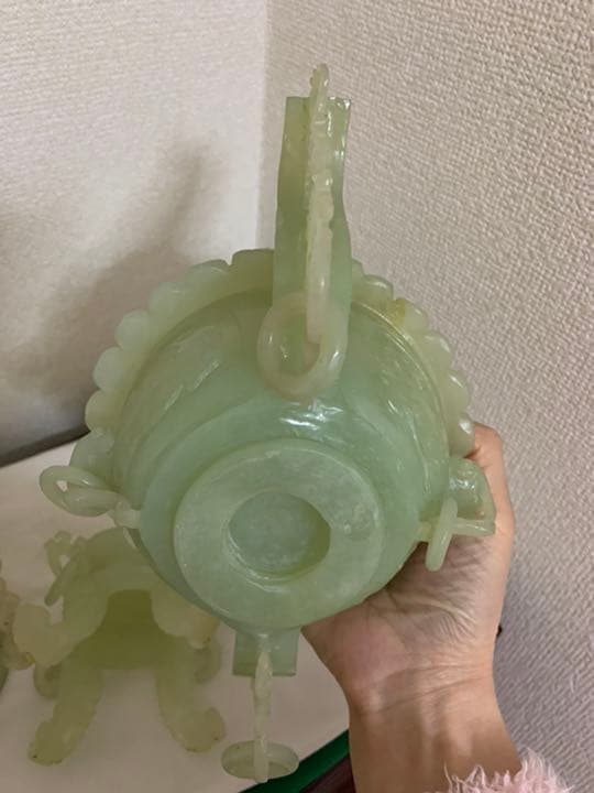 工芸品　玉の彫刻　香炉