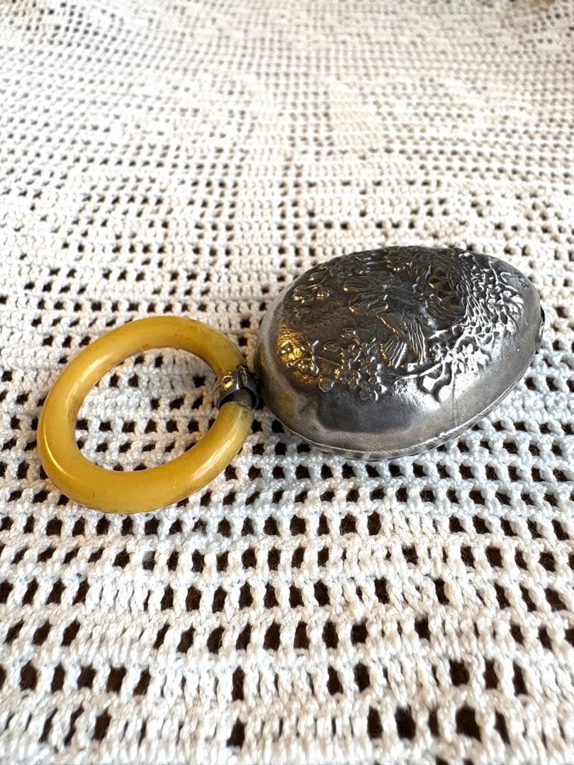 ♡レア　ベルギーアンティーク　可愛い小鳥の巣　ベビーラトル　ガラガラ　シルバー
