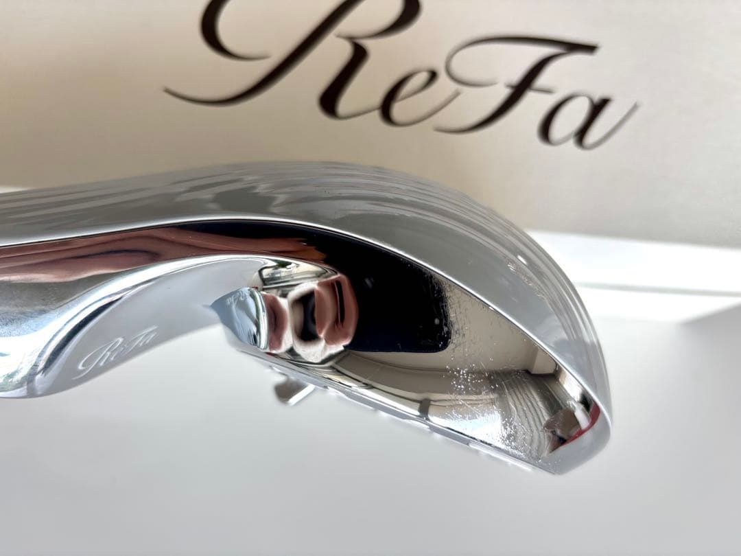 ReFa シャワーヘッド　ホワイト　リファファインバブルダイヤU