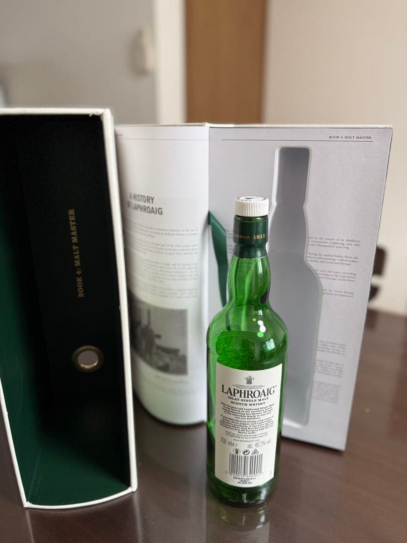 Laphroaigラフロイグ34年 ウイスキー 化粧箱付き⭐︎空瓶