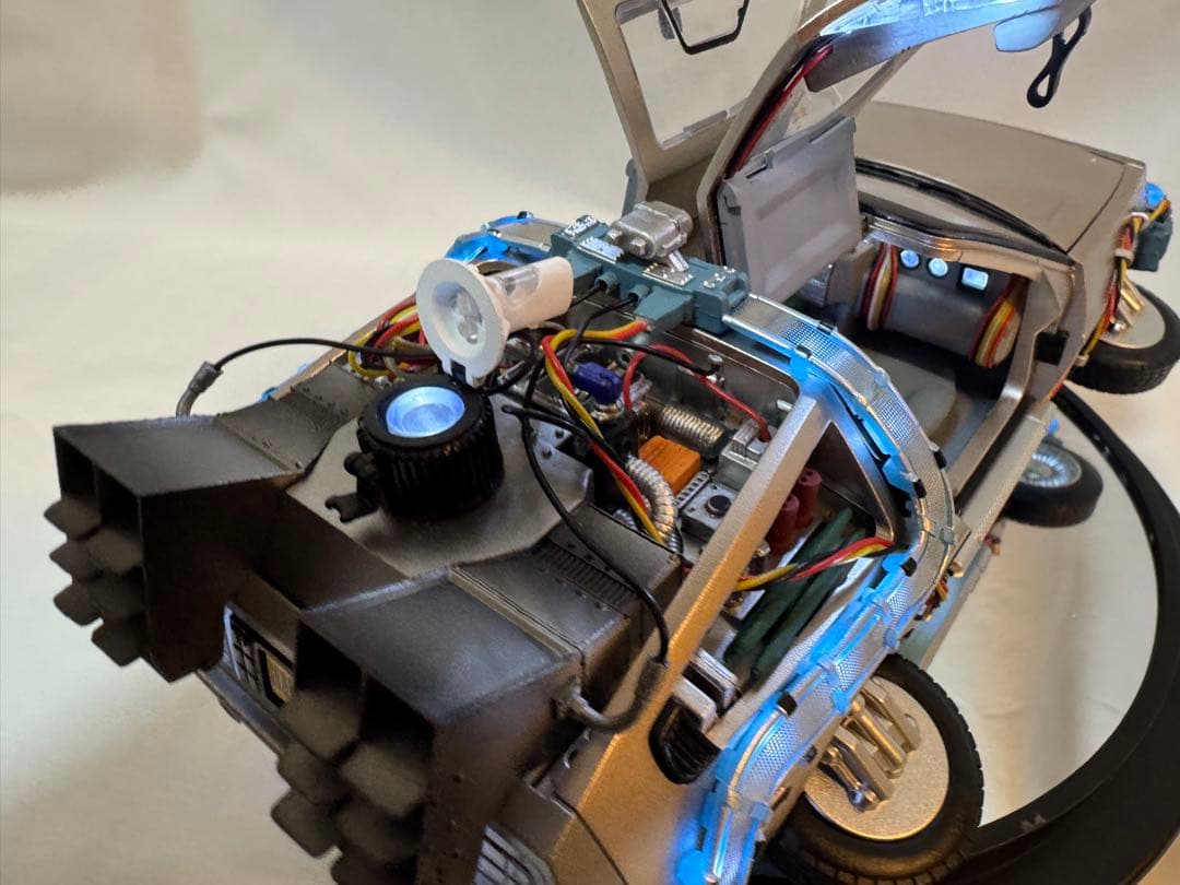 バックトゥザフューチャー デロリアン 1/20 ホバリング kids logic