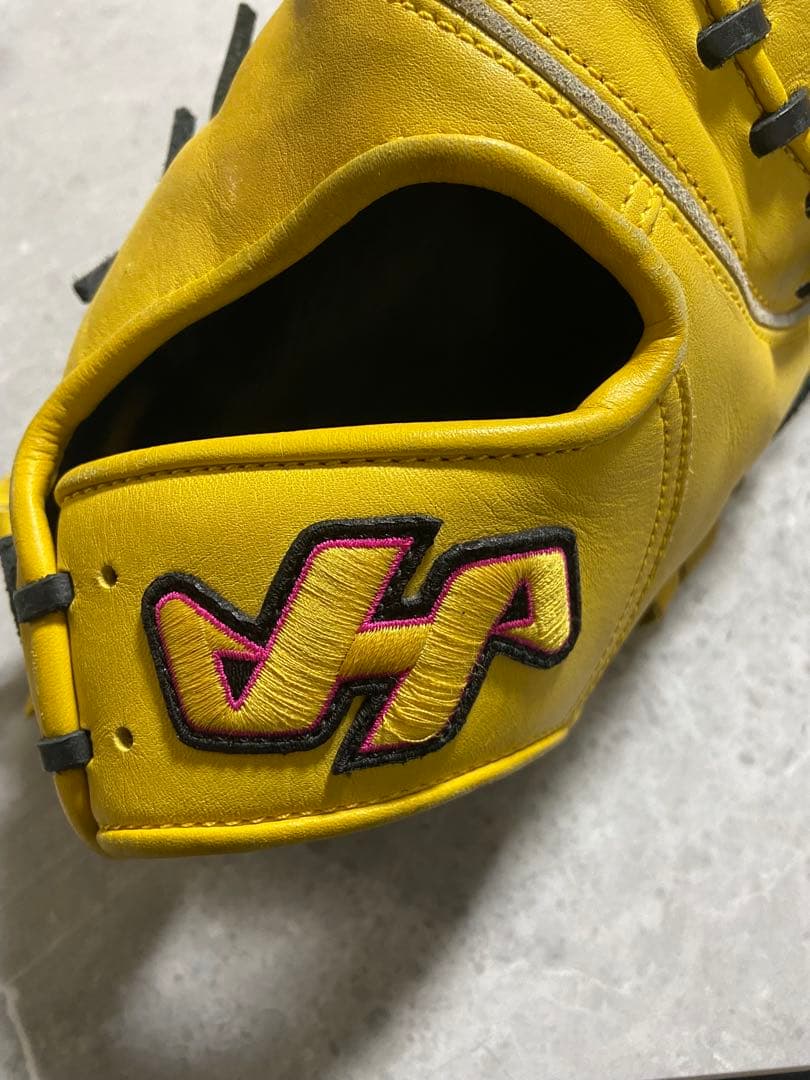 ハタケヤマ　HATAKEYAMA 軟式 ファーストミット