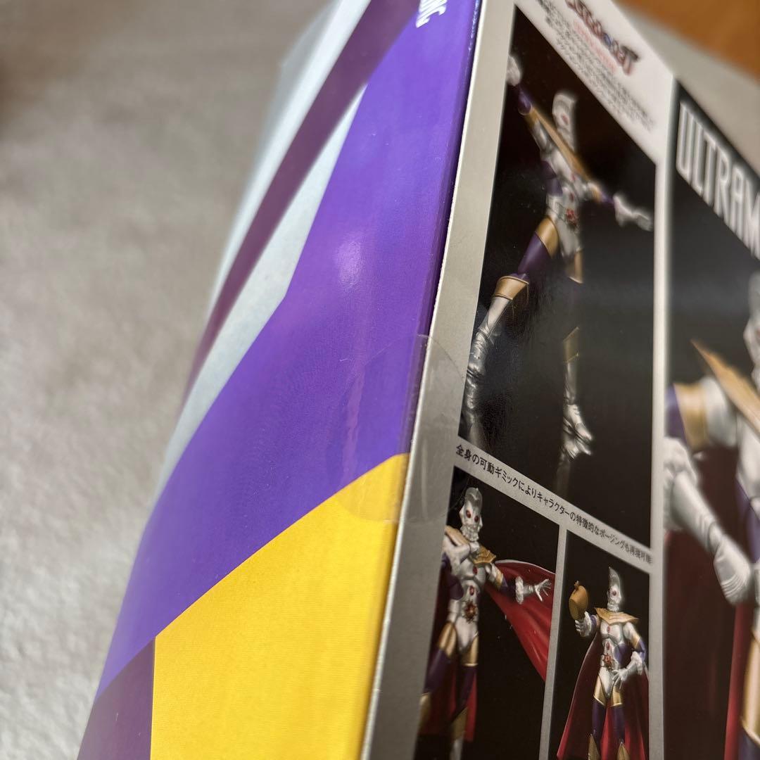 ULTRAMAN KING ULTRA-ACT フィギュア　ウルトラマンキング