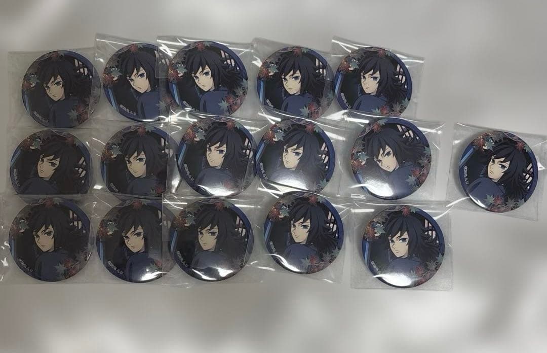 鬼滅の刃　京まふ　缶バッジ　冨岡義勇