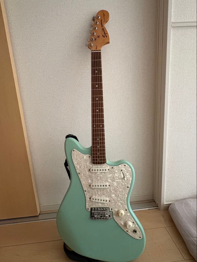 エレキギター スクワイヤー　ジャグマスター　Squier JAGMASTER
