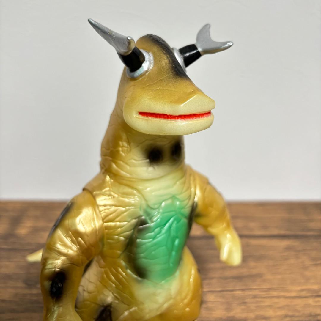 ウルトラセブン エレキング ブルマァク