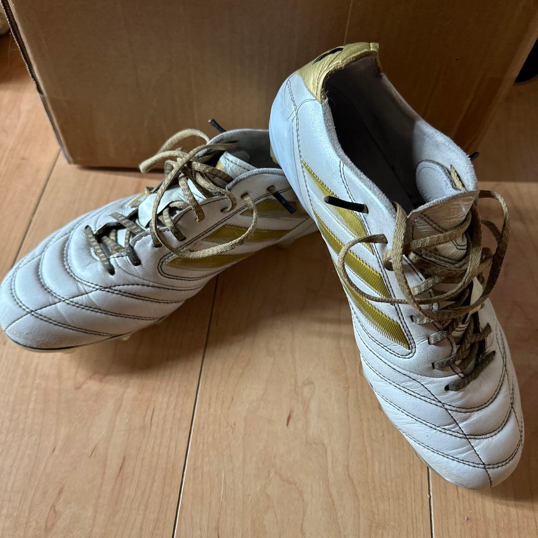 adidas Copa Icon ホワイト/ゴールド スパイク