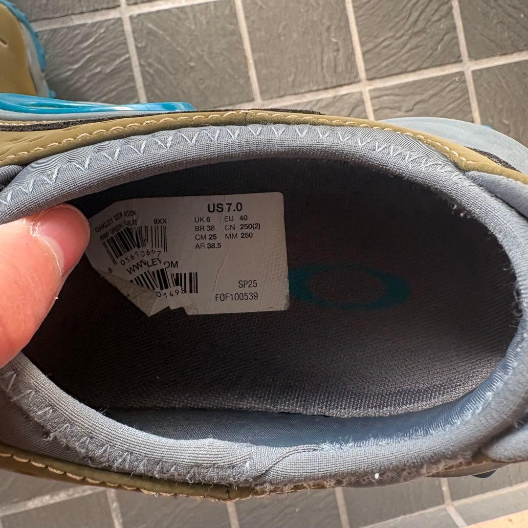 美品　Oakley Edge Icon