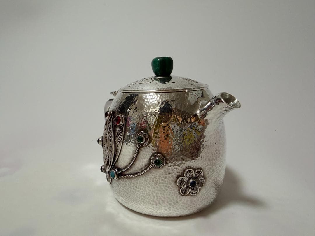 純銀製 蝶文様 色石付き 急須 銀瓶 煎茶道具