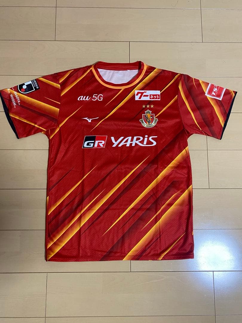 前田直輝　名古屋グランパスユニフォーム