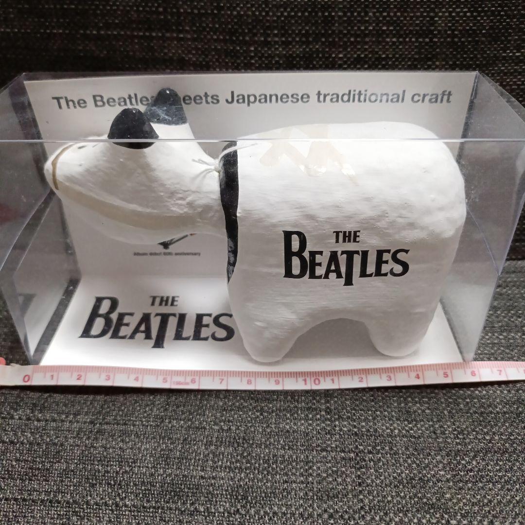 新品未開封/The Beatles★60周年・日本伝統工芸品 赤ベコ・白15cm