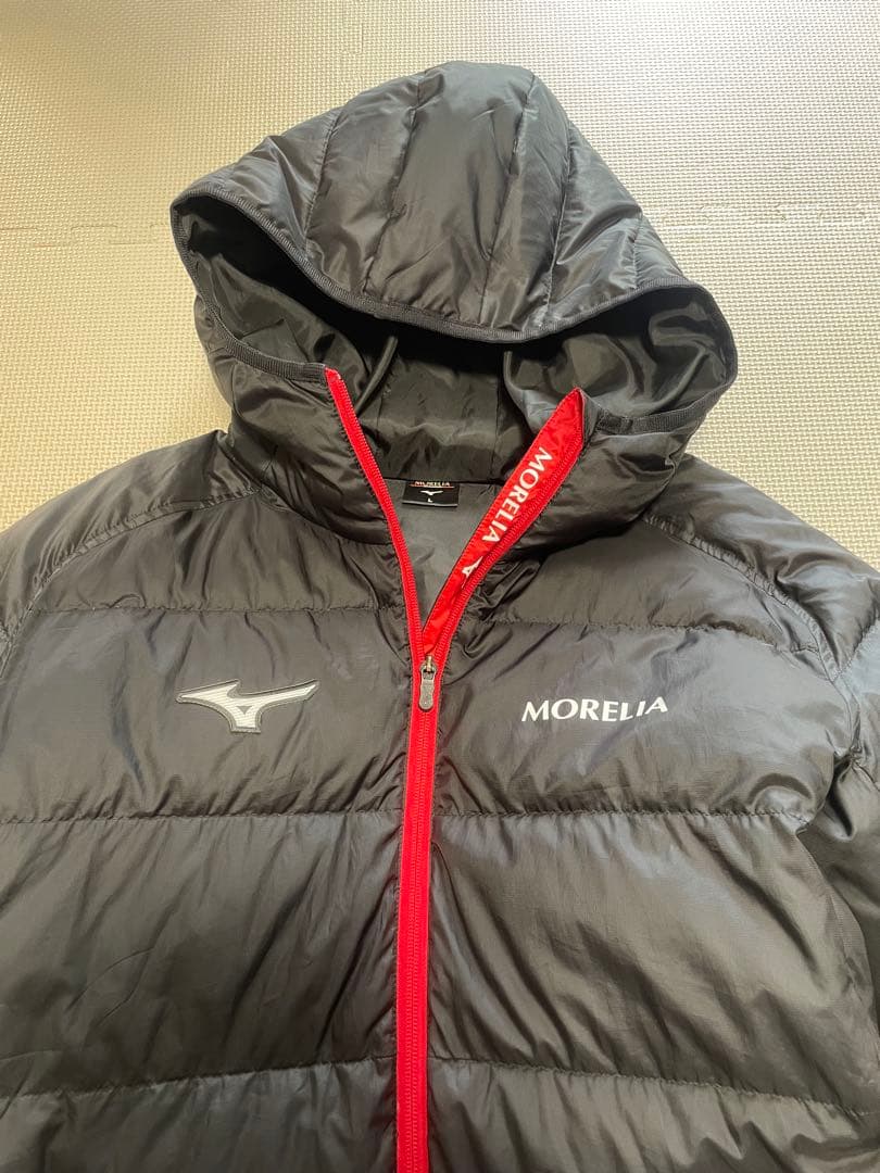 MIZUNO MORELIA モレリアフード付きダウンジャケット　Lサイズ