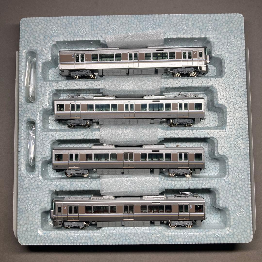 室内灯付 225系100番台 4両セット 新快速 KATO 10-1440