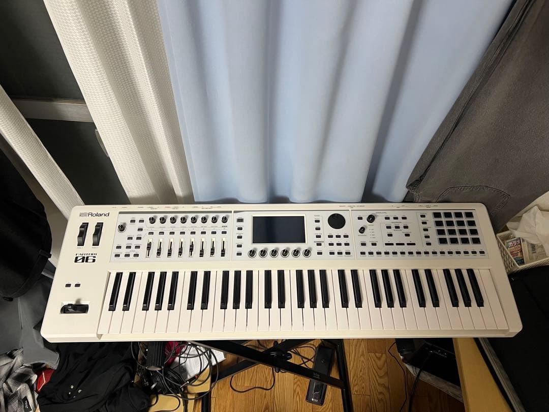 Roland FANTOM-06-SC島村楽器オリジナルホワイトカラーローランド